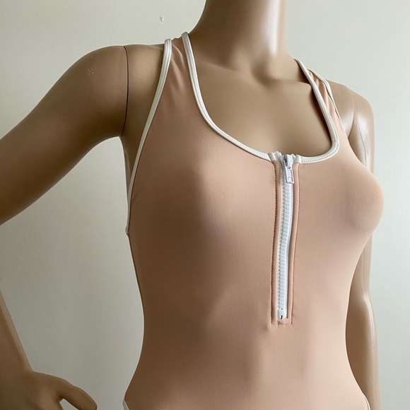 NWOT Razorback Swimsuit - Picture 6 of 14